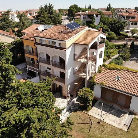 Apartman In Porec/istrien 38148 *