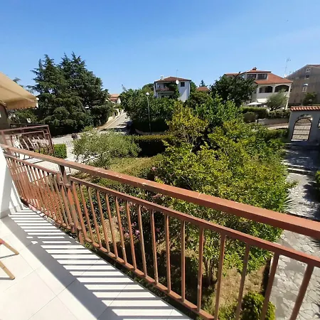 Apartman In Porec/istrien 38148 Poreč